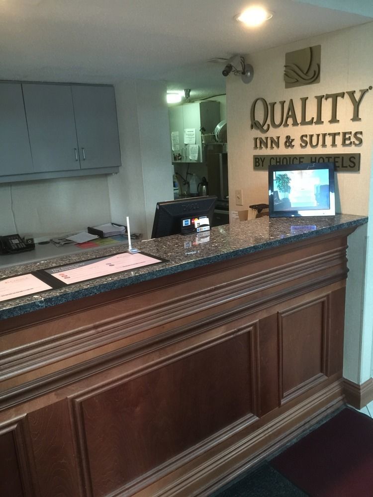 Quality Inn & Suites North Gibsonia Exteriér fotografie